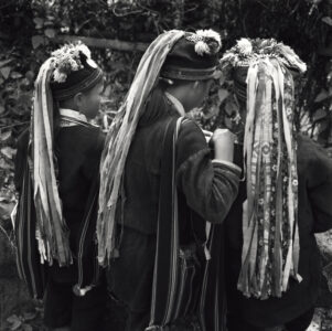 Dao Tuyen Girls in Binh Lu
